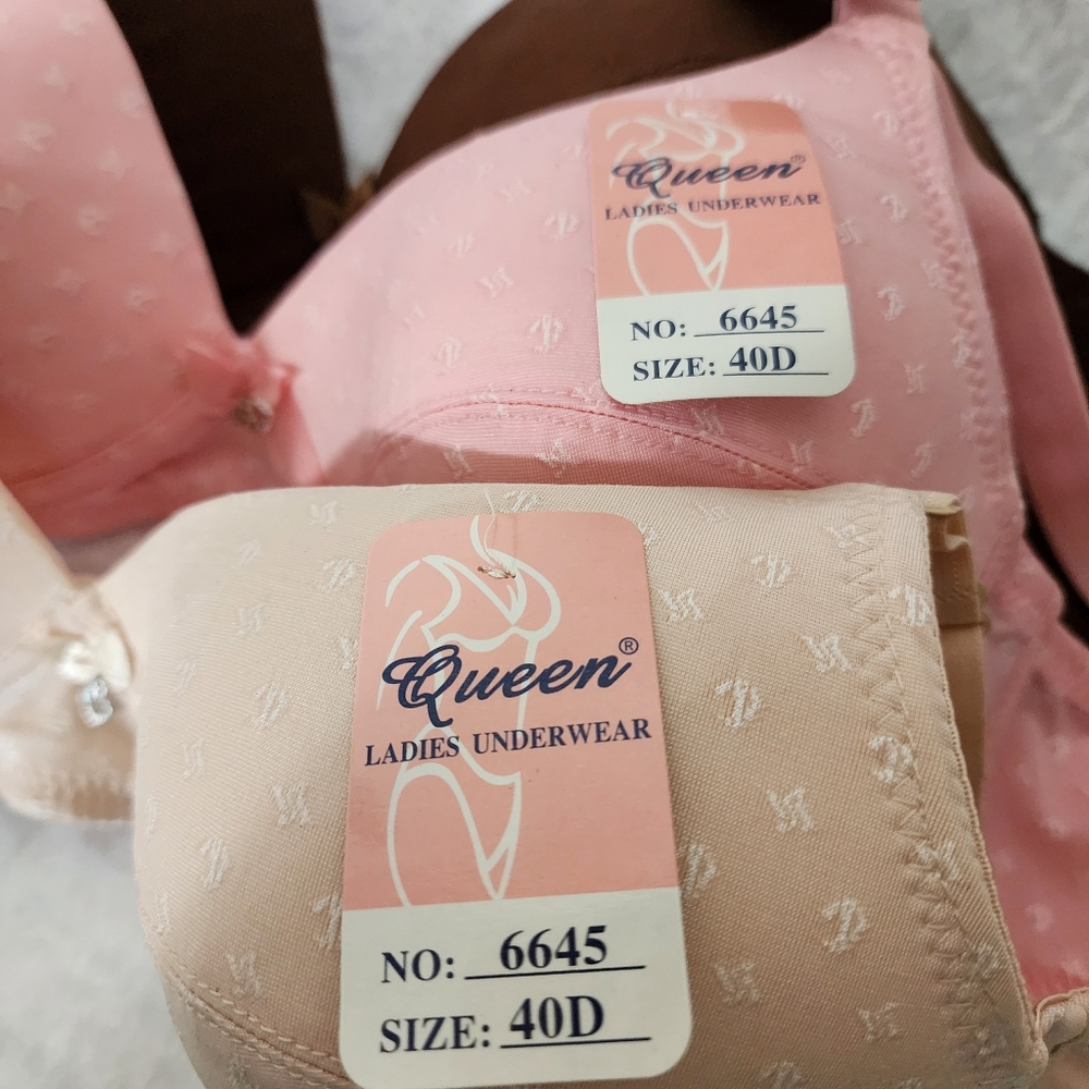 NWT Queen Ladies Underwear Bra Size 40D Style 6645 Lot Of 3 Comfortable